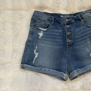 Wallflower The Flirty Curvy High Rise Jean Shorts
